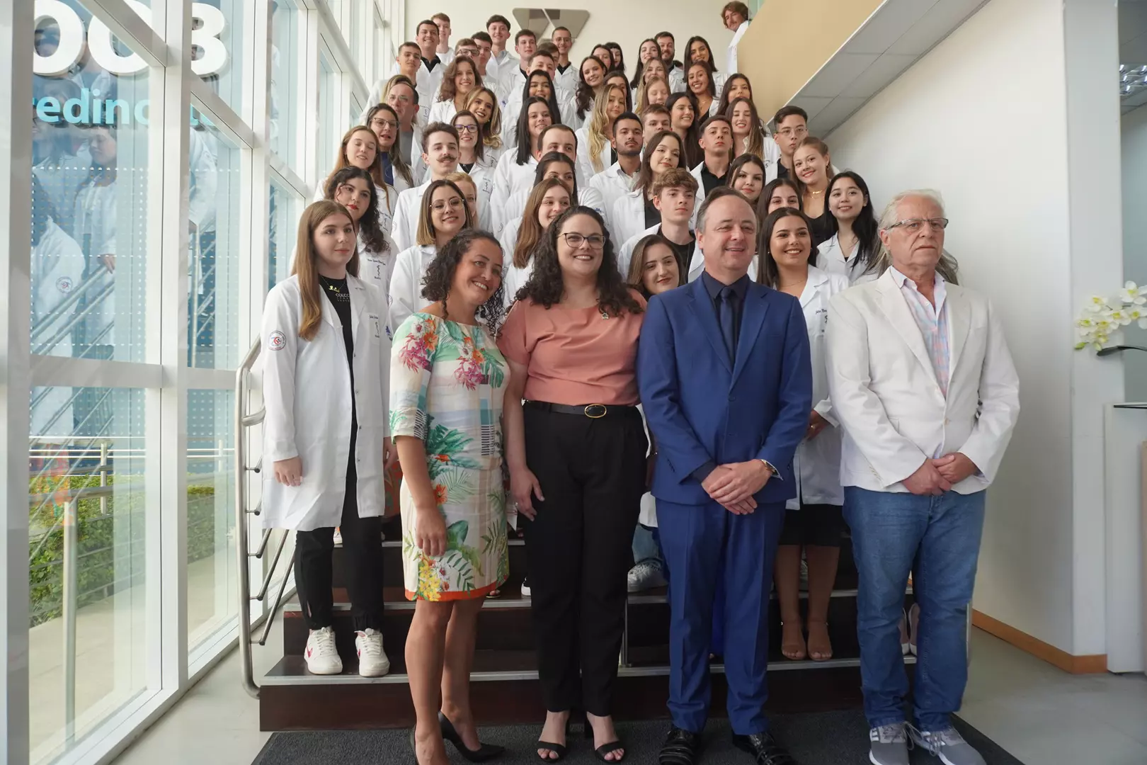 Reitor da UNC recepciona calouros da 12ª turma de Medicina em Aula Magna